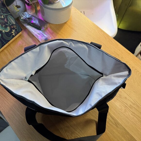 Philadelphia Eagles Double Handle Zippered Insulated Tote Bag, Black - Picture 9 of 11